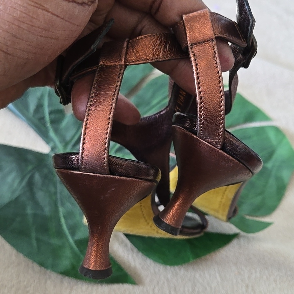 Donald J Pliner Viana Strappy T Strap Elegant Brown Leather Sandals 8M - Picture 5 of 7